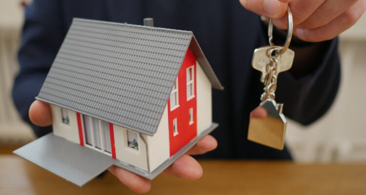 Aún con la baja de tasas hipotecarias a mínimos de más de un año, no existiría ánimo para invertir