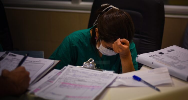 crisis sanitaria y listas de espera en salud chile