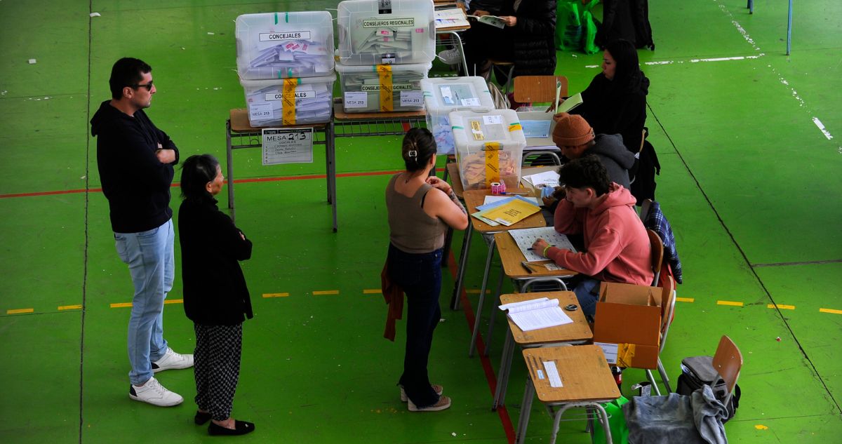 ¿Dónde voto? Revisa aquí solo con tu RUT tu mesa y local de votación para estas elecciones de segunda vuelta de gobernadores regionales.