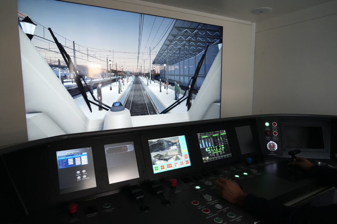 Tren Santiago-Chillán: inauguran nuevo simulador para capacitar a maquinistas ferroviarios