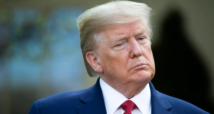 Juez aplaza una semana la decisión sobre posible anulación de condena de Trump por caso Stormy Daniels