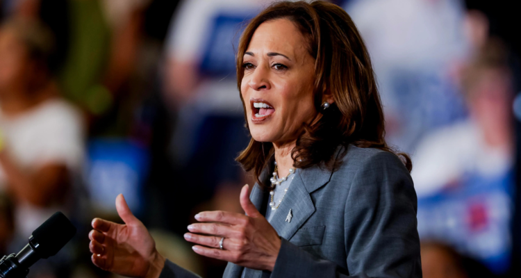 Kamala Harris urge a los estadounidenses a votar, en medio de entrevistas de última hora con radios