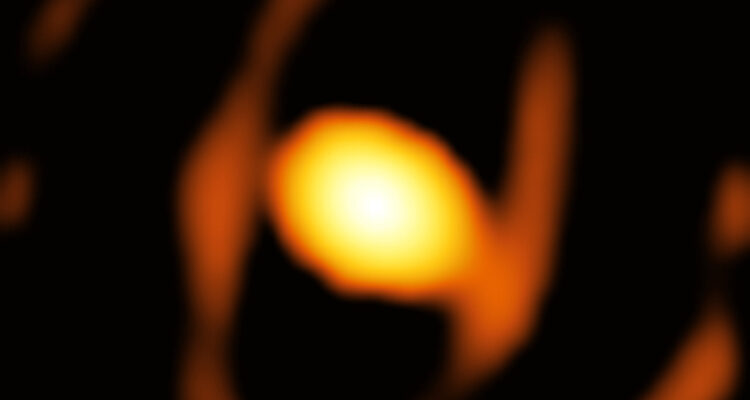 Estrella WOH G64, que está fuera de la Vía Láctea