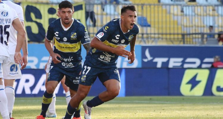 Everton venció a Huachipato por el Campeonato Nacional