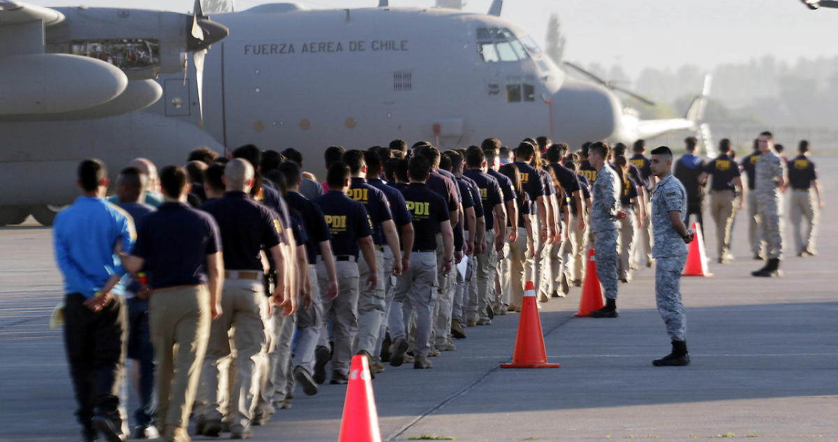 Gobierno concreta expulsión de 40 extranjeros por cometer delitos en Chile