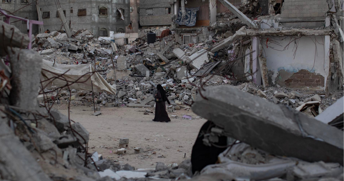 Escombros tras ataques de Israel en Franja de Gaza