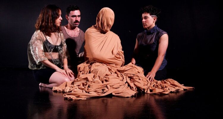 Tú caminas sin parar y yo me pierdo cosas vivas, Gabriel Rozeto