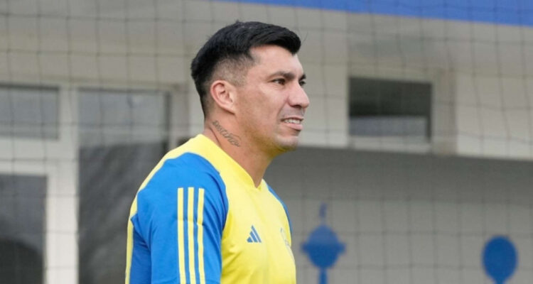 Gary Medel entrenando en el complejo de Boca Juniors