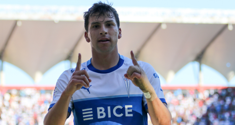 Revelan que Gonzalo Tapia dejaría Católica para arribar a potente elenco brasileño.