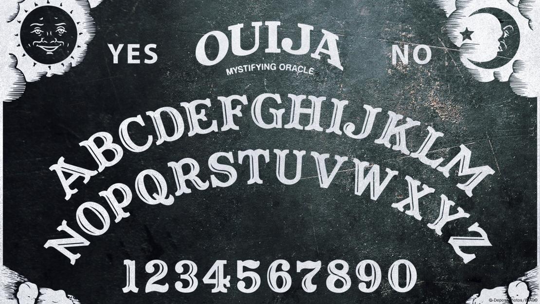 Con raíces en el espiritismo del siglo XIX, la Ouija comenzó como un simple juego