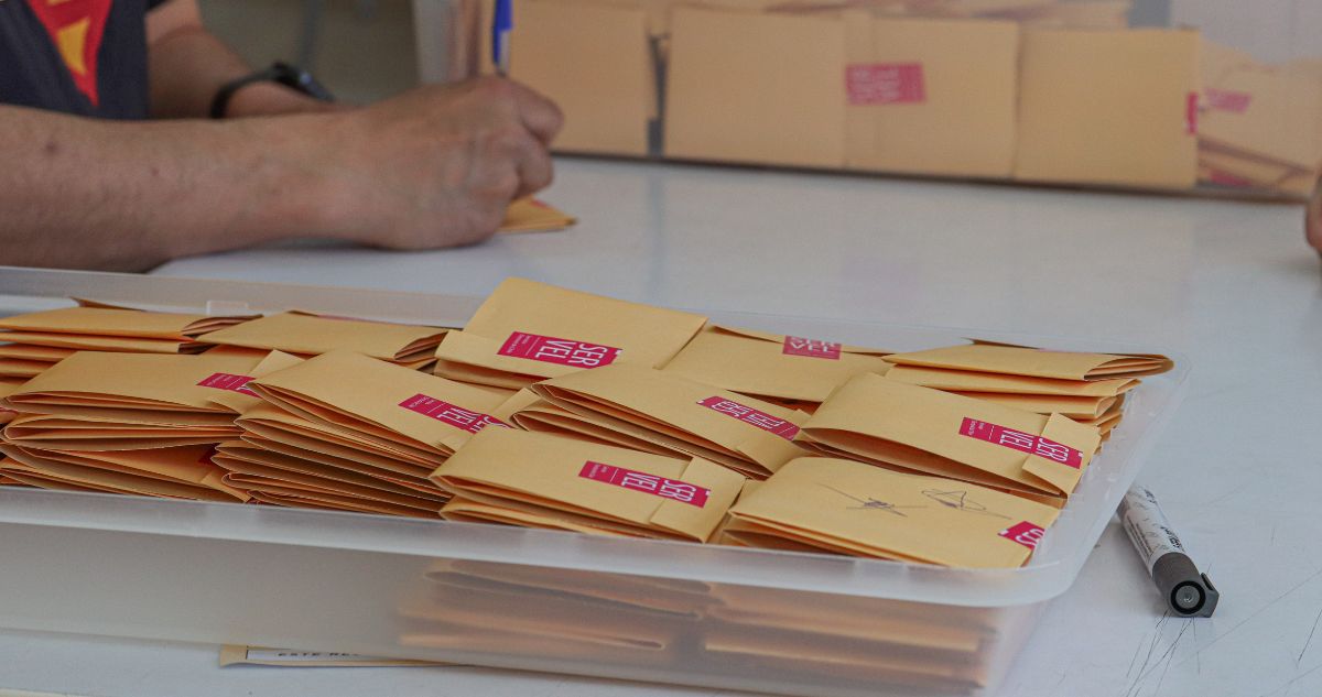 Cómo funcionará el comercio, tiendas de malls y supermercados por el feriado irrenunciable de las elecciones de segunda vuelta de gobernadores regionales.