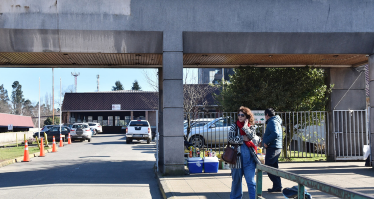Frontis de Hospital de Valdivia por terreno para nuevo recinto