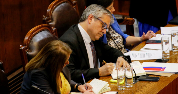 Comisión Mixta revisará el Presupuesto 2025 tras aprobación de la mayoría de indicaciones del Senado