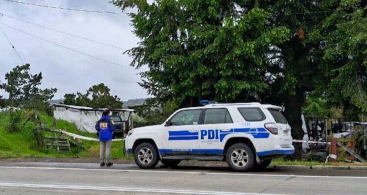 Hombre muere tras no lograr salir de incendio de vivienda en Chonchi: su madre quedó lesionada