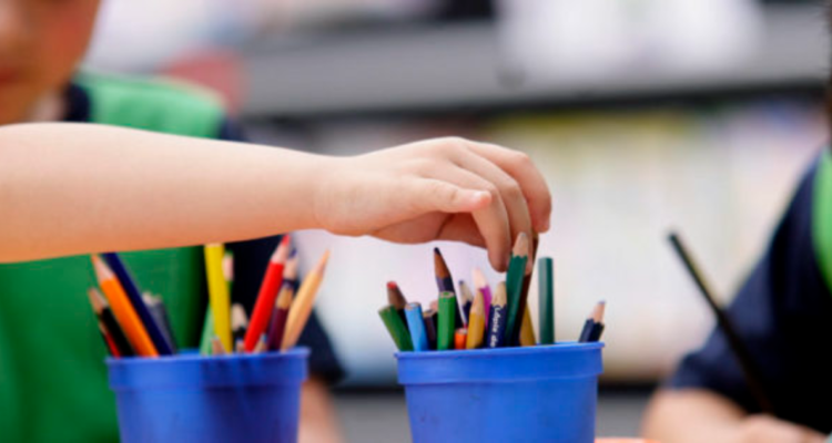 Postulación a salas cuna y jardines infantiles finaliza este viernes: revisa cómo hacer el trámite