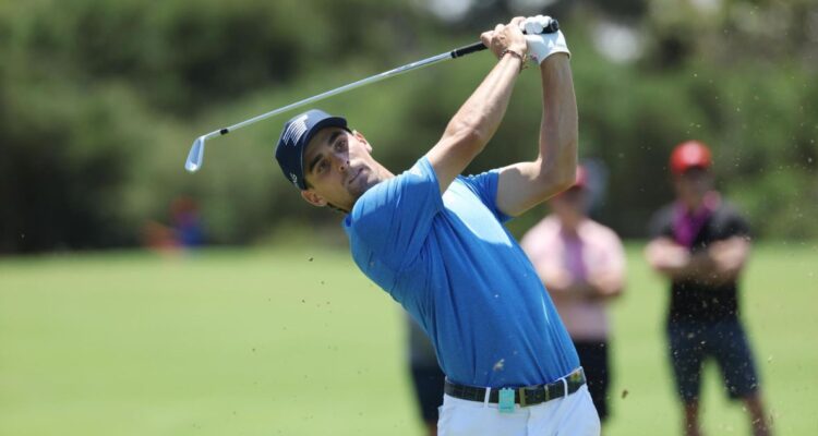 Joaquín Niemann marcha tercero en el Abierto de Australia de golf