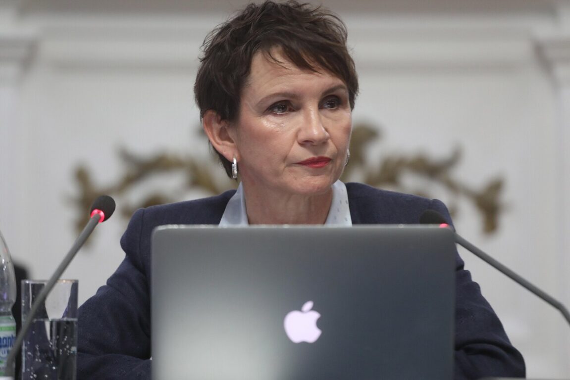 La ministra del Interior, Carolina Toha, asiste a la comisión investigadora del Caso Monsalve, que se realiza en la sala de lectura de la cámara de diputados en el ex congreso nacional.