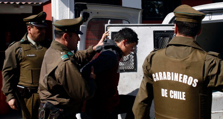 Camila Flores propone disminuir imputabilidad en Ley penal adolescente