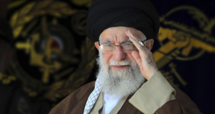 Líder supremo de Irán amenaza a Israel y EEUU con una respuesta aplastante