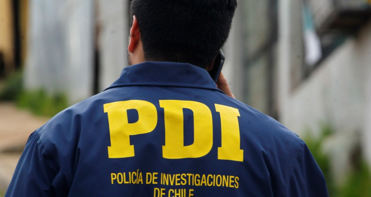 Todo por un teléfono: delincuente amenazó con cuchillo, maniató y amordazó a adulta mayor en Yumbel