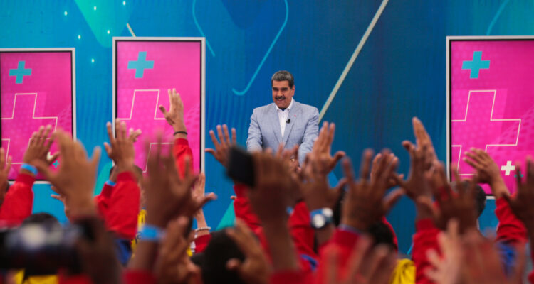 Nicolás Maduro advierte que la oposición “se va a arrepentir” si intenta sacarlo del poder