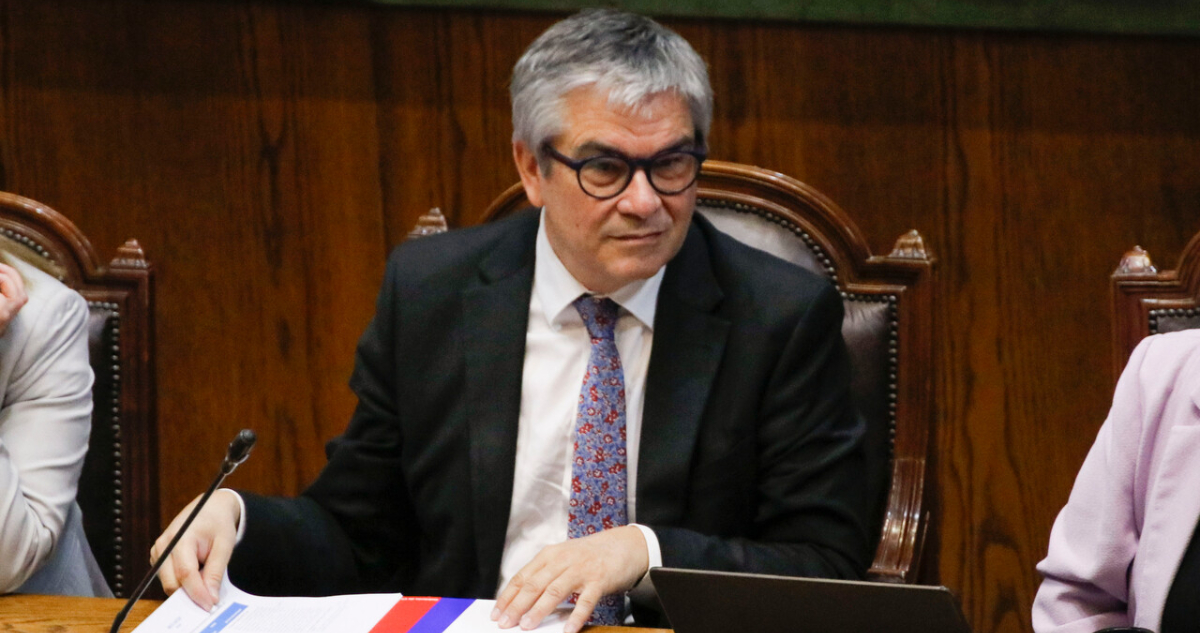 Marcel dice que “es difícil de entender” el paro del sector público y se suma a críticas de Jara