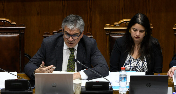 Oposición buscará que se ajuste Presupuesto para 2025 y Gobierno deja claro los gastos prioritarios