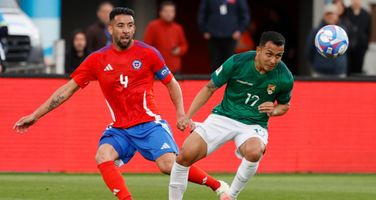 Mauricio Isla es convocado de emergencia en La Roja ante Venezuela.