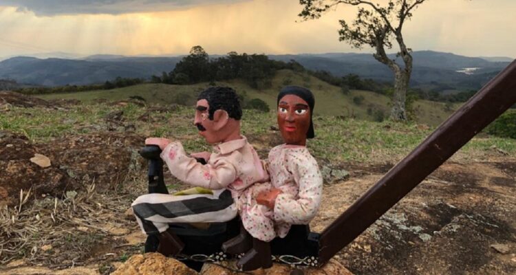 Oromance, La Rebelión de los Muñecos