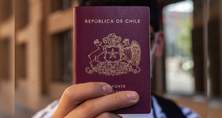 La detención de dos chilenos en EEUU vuelve a sembrar dudas sobre la continuidad de la Visa Waiver