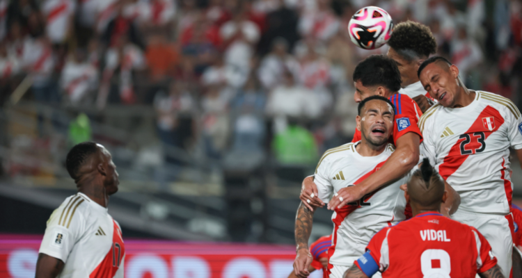 En Perú barren con su selección tras deslucida igualdad ante La Roja.