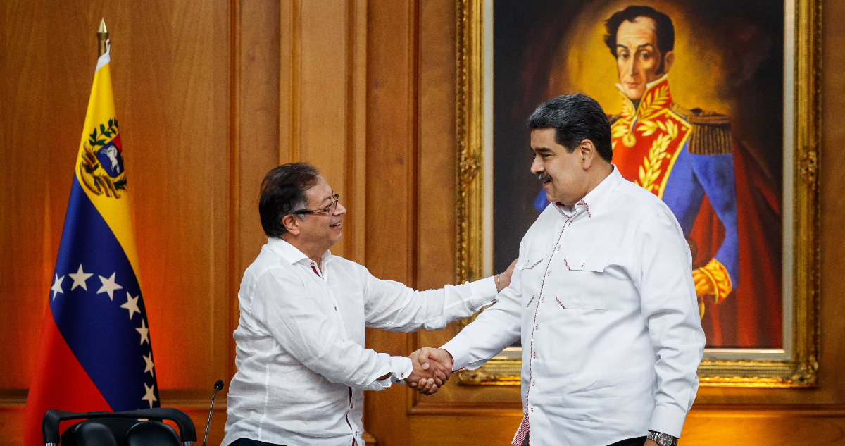 Petro dice que Colombia y Venezuela se gastaron su “riqueza petrolera” y no la invirtieron