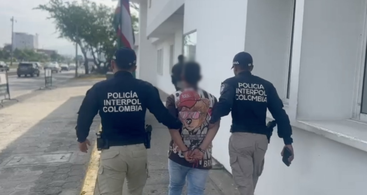 Detienen en Colombia a presunto autor de triple asesinato en PAC: es el segundo arrestado del caso
