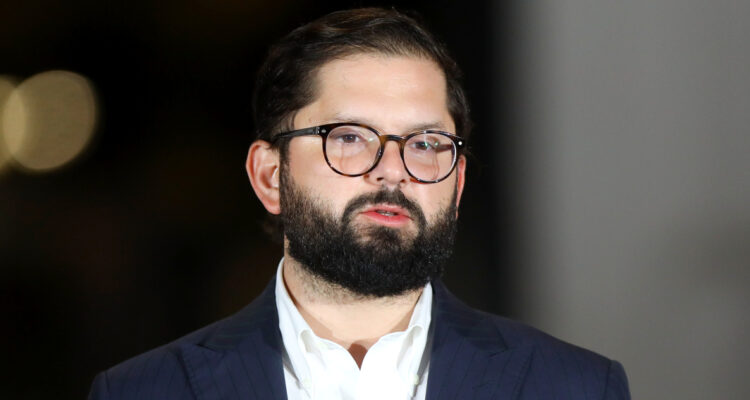 Presidente Boric participa en diligencia voluntaria por investigación de acoso sexual en su contra