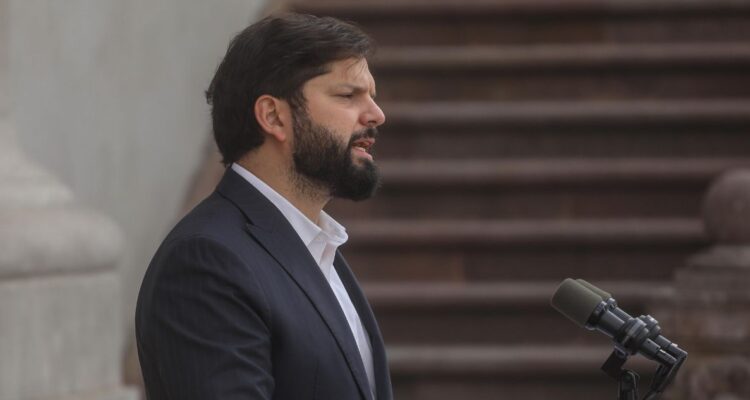 “En Chile nadie está por sobre la ley”: escueta reacción del Pdte. Boric tras detención de Monsalve