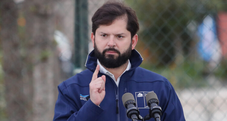 De “pesimismo ideológico” a “aliados estratégicos”: Boric intenta calmar las aguas con los empresarios