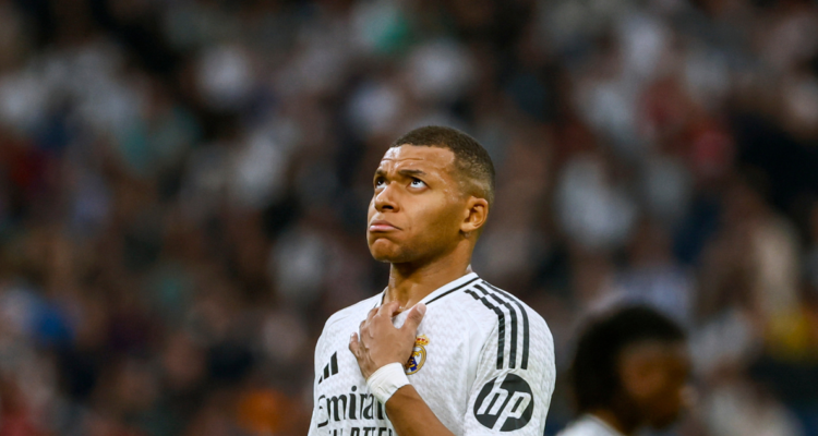 PSG recurre a Federación Francesa de Fútbol para no pagar millonaria indemnización a Kylian Mbappé