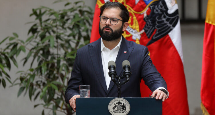 Reuniones bilaterales con líderes y empresarios: la agenda del Presidente Boric en la APEC en Perú