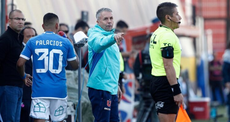 Sigue indignación en La U por arbitrajes: Azul Azul exigiría terna extranjera para final de Copa Chile