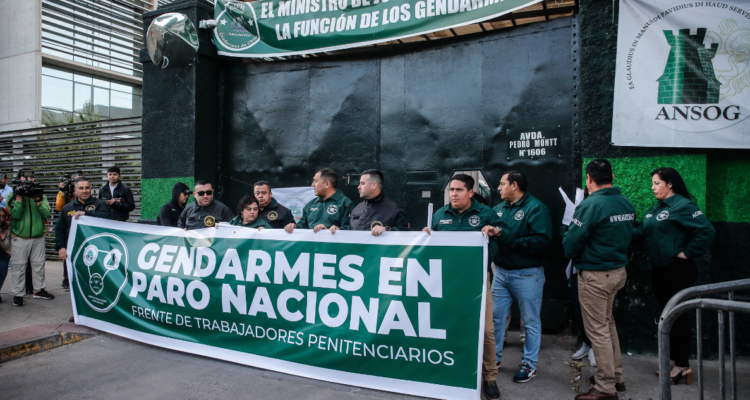 Gendarmería se mantiene movilizada tras no llegar a un acuerdo con el Ministerio de Justicia