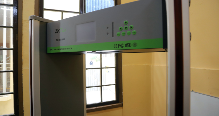 Pórticos detectores de metales