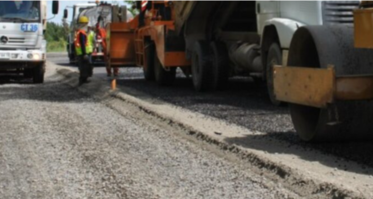 Contrato permitirá pavimentar dos caminos en Rapa Nui