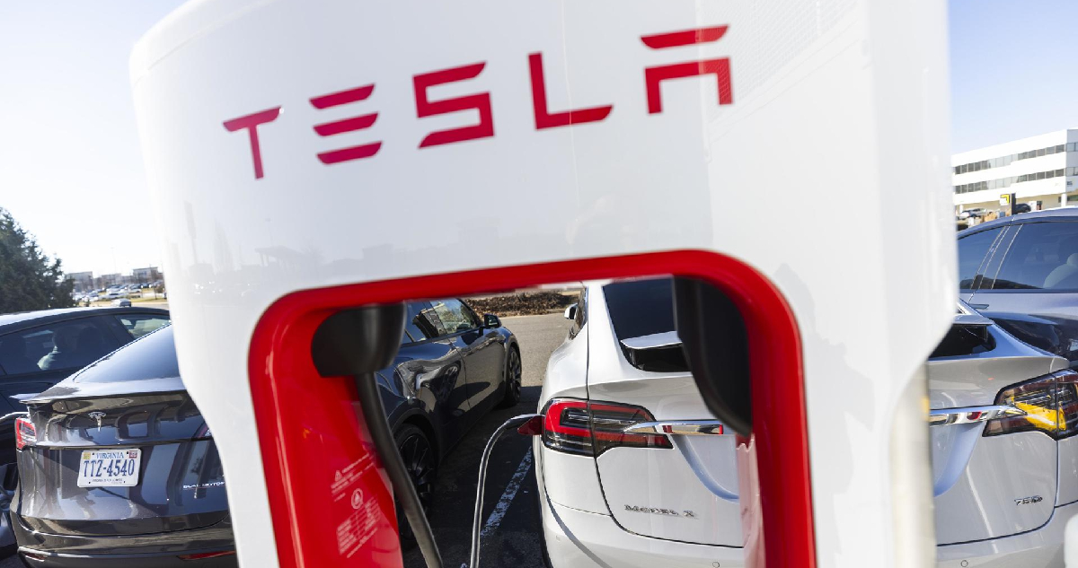 Tras la victora de Trump: la presidenta de Tesla vendió más de US$35 millones en acciones