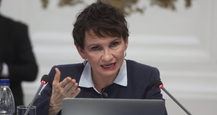 Tohá admite que tenían elementos para decidir la salida de Monsalve un día antes de su renuncia