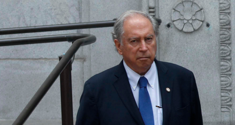 “Una tontera”: oficialismo blinda a embajador Valdés ante solicitudes de renuncia de la oposición