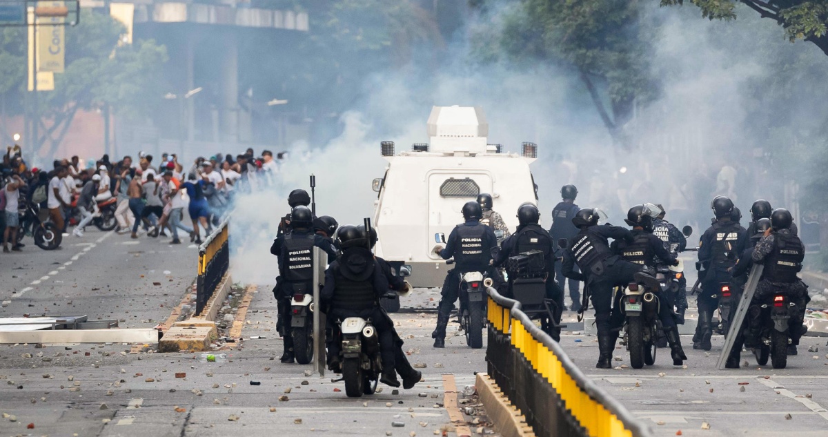 ONG de Venezuela informan de liberaciones de denominados presos políticos tras el fraude electoral