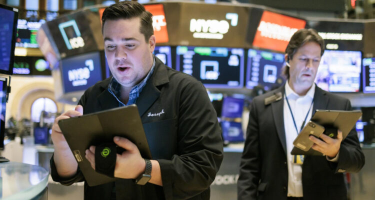 Wall Street cierra un positivo noviembre marcado por la victoria de Donald Trump en las presidenciales