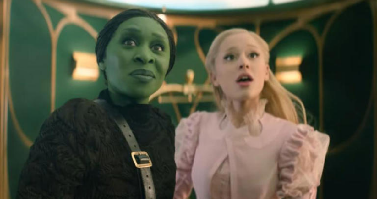 Cynthia Erivo y Ariana Grande en Wicked en referencia a homenaje a actrices del musical