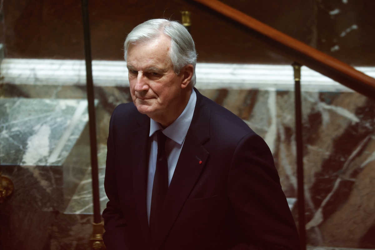 Primer ministro de Francia, Michel Barnier, presenta su renuncia ante el presidente Emmanuel Macron