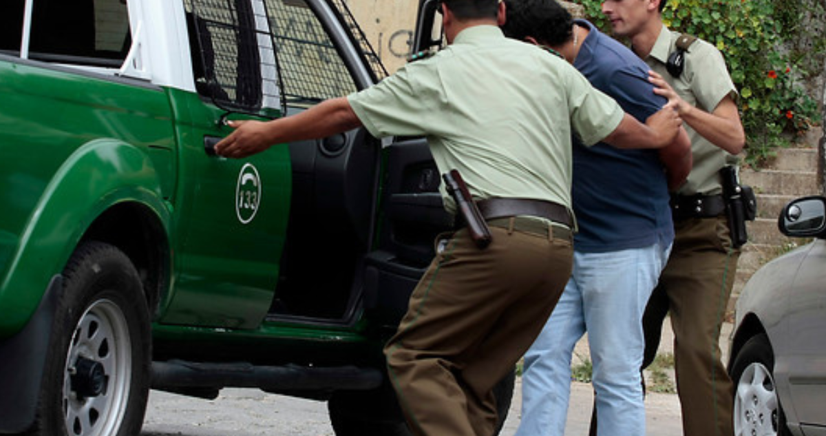 Detienen a cuatro personas mientras intentaban robar madera nativa en Frutillar
